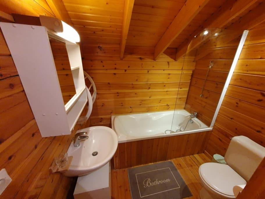 Chalet Individuel 8 Pers A Chatel Porte Du Soleil Avec Jacuzzi Exterieur Exterior photo